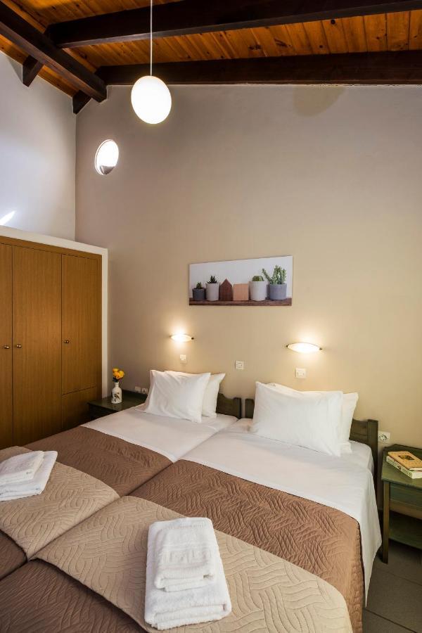 Theos Village Apartments Kato Daratso Buitenkant foto