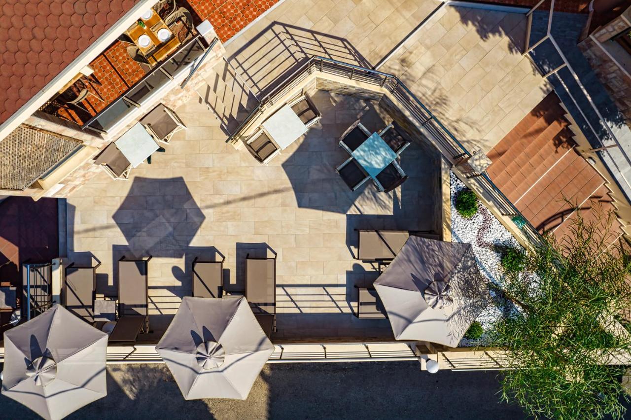 Theos Village Apartments Kato Daratso Buitenkant foto