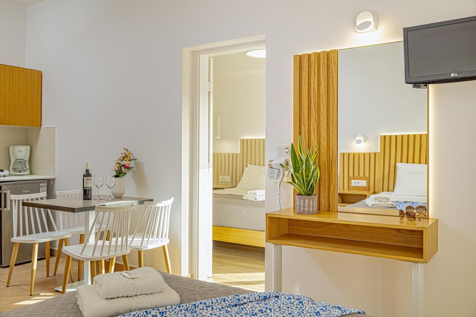 Theos Village Apartments Kato Daratso Buitenkant foto